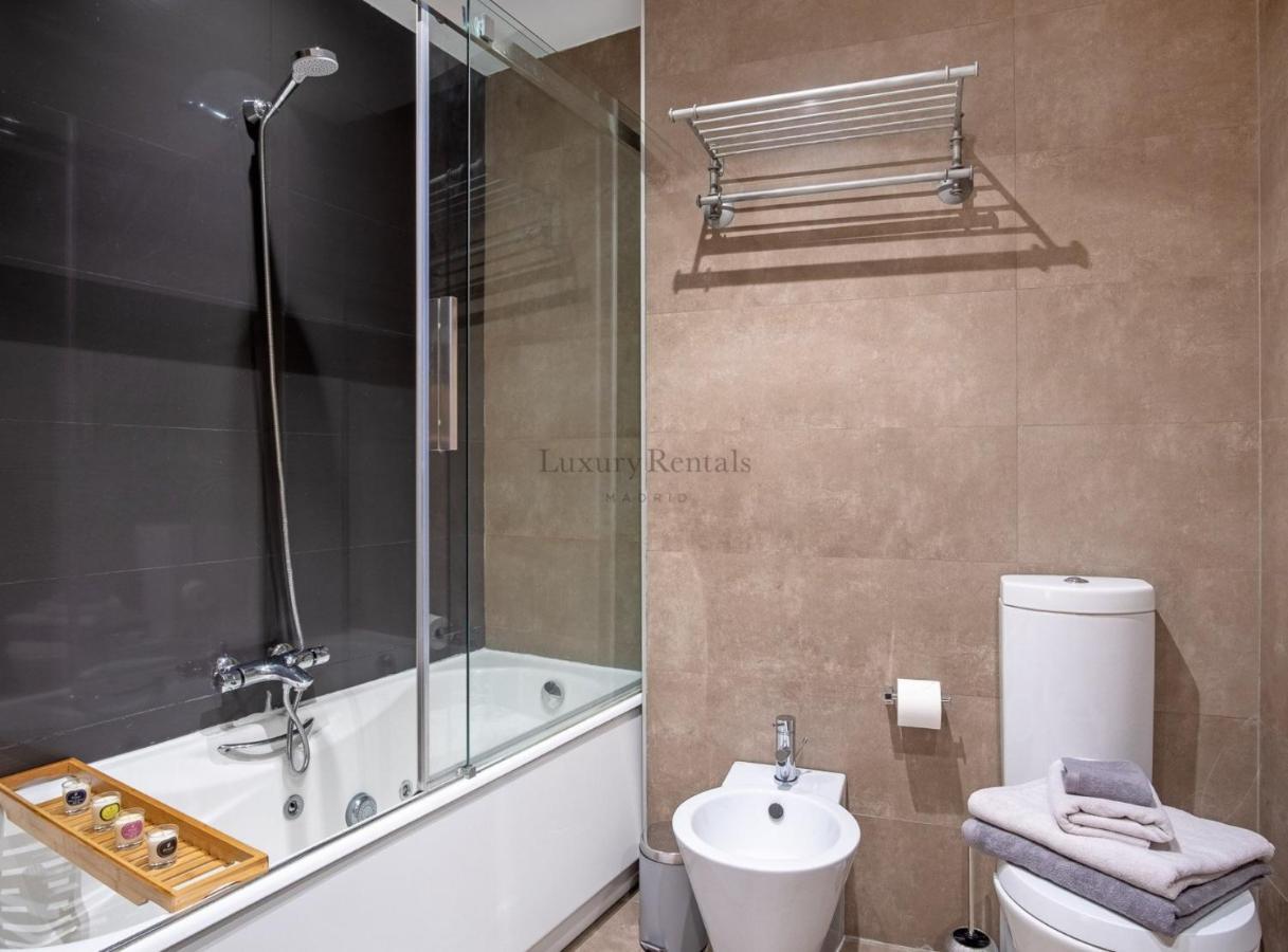 Cibeles I Appartement Madrid Buitenkant foto