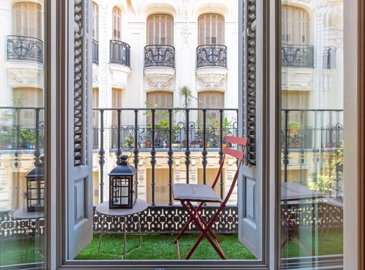 Cibeles I Appartement Madrid Buitenkant foto